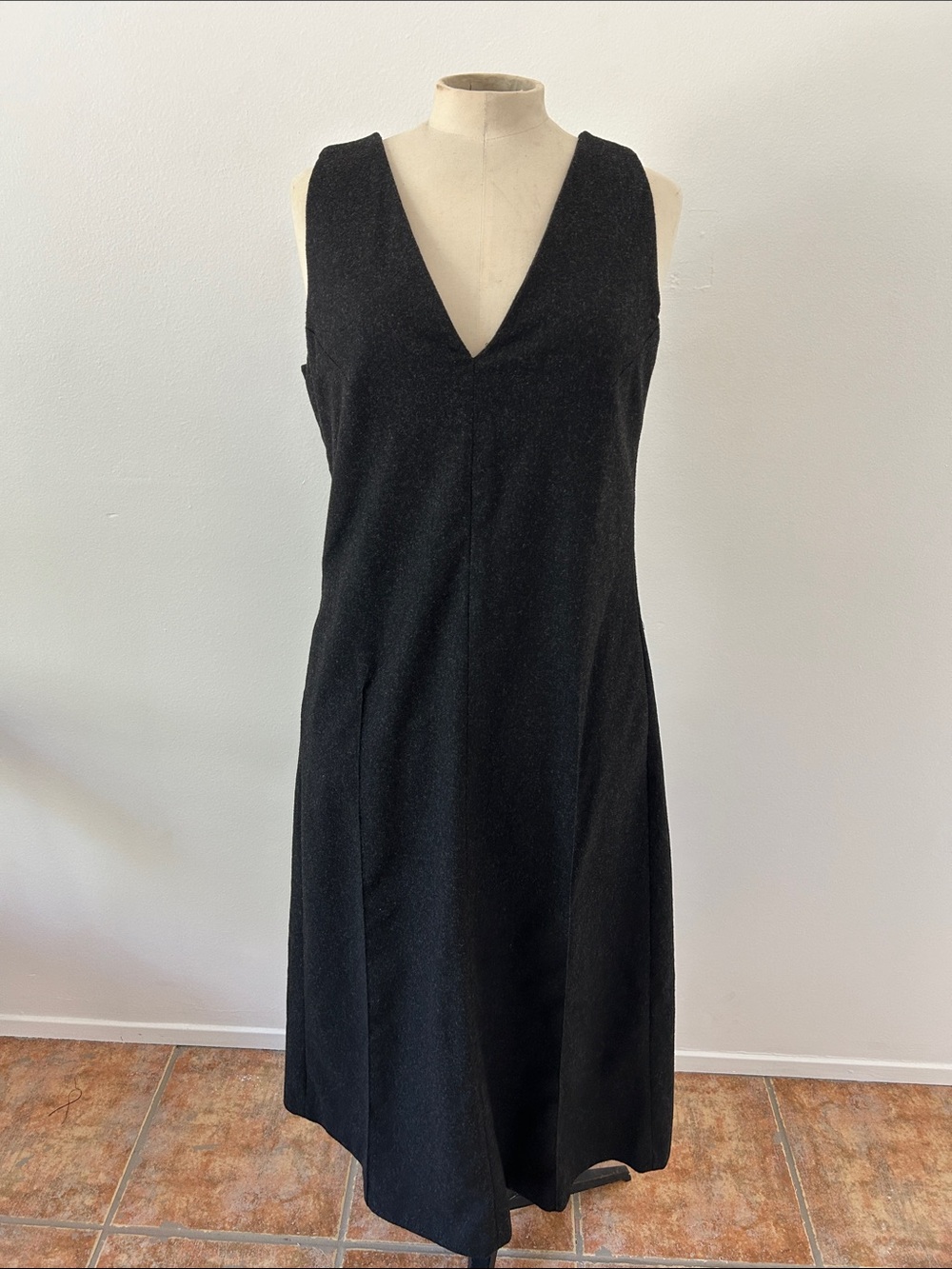 Zara Charcoal Grey Wool-Blend Sleeveless V-Neck Sheath Dress, Size M